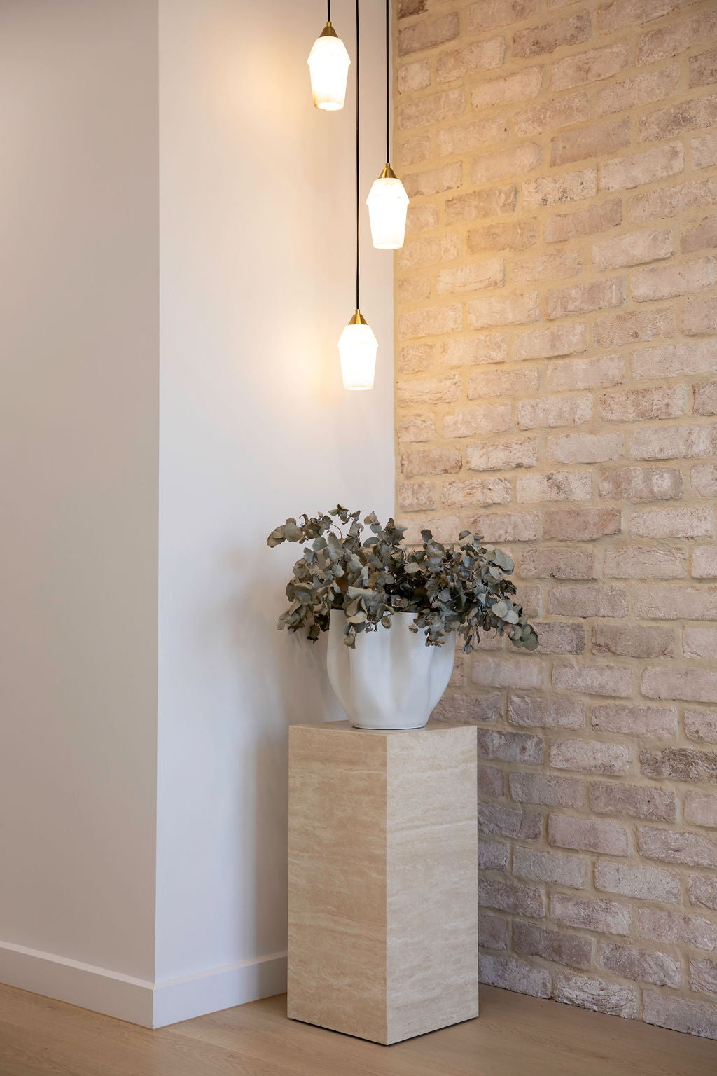 Explore Decor