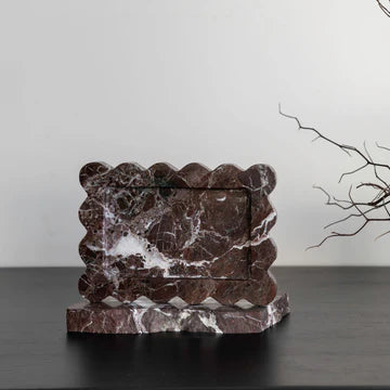 Palazzo Small Scalloped Tray - Rosso Levanto