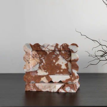 Palazzo Small Scalloped Tray - Brown Calacatta