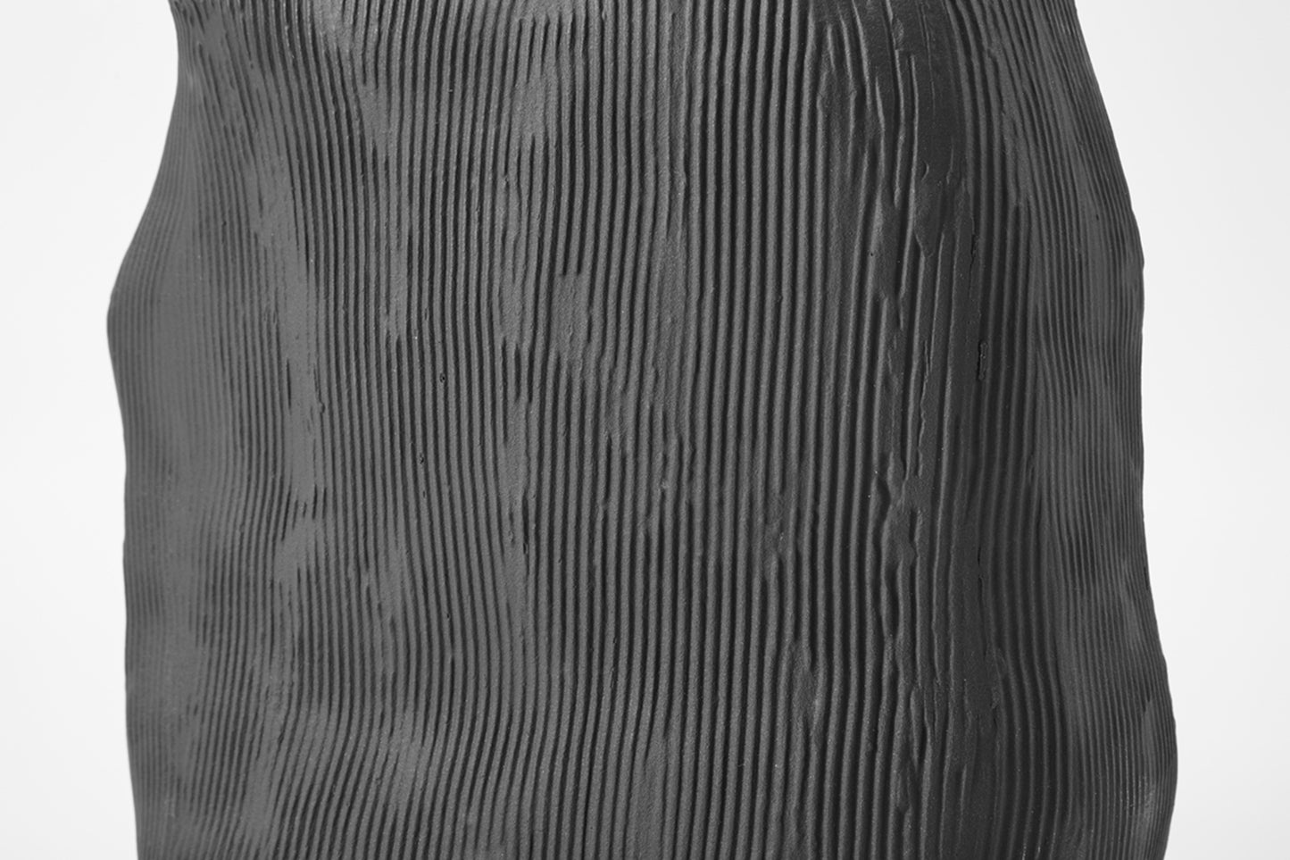 Chalk Vase Ebony