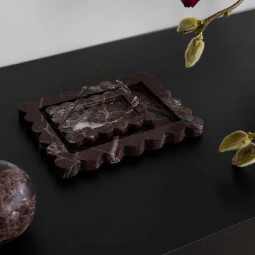 Palazzo Small Scalloped Tray - Rosso Levanto